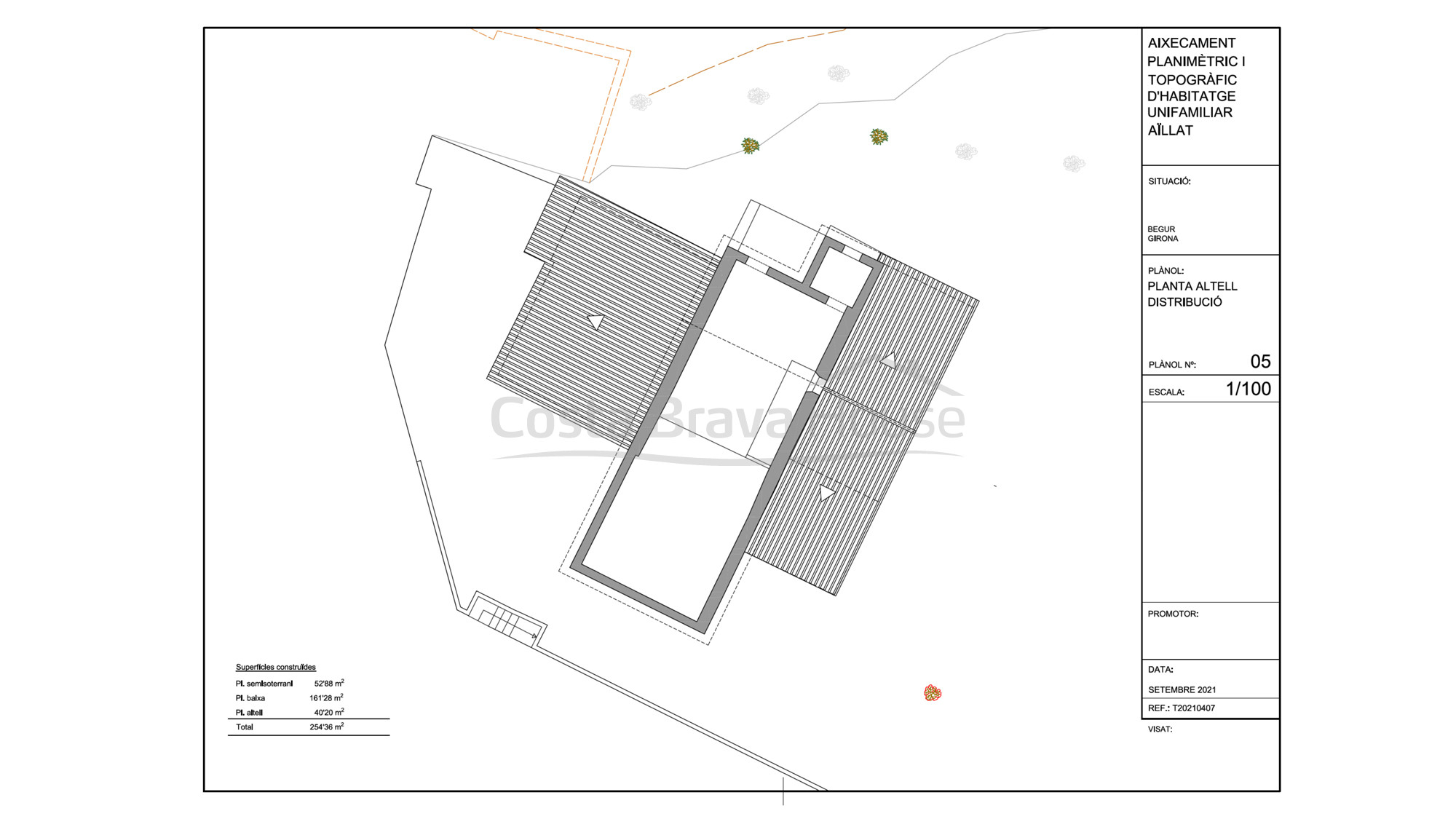 Finca en venda entre Esclanyà i Begur amb masia en construcció