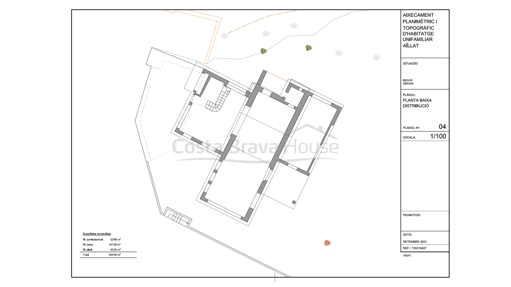Finca en venda entre Esclanyà i Begur amb masia en construcció