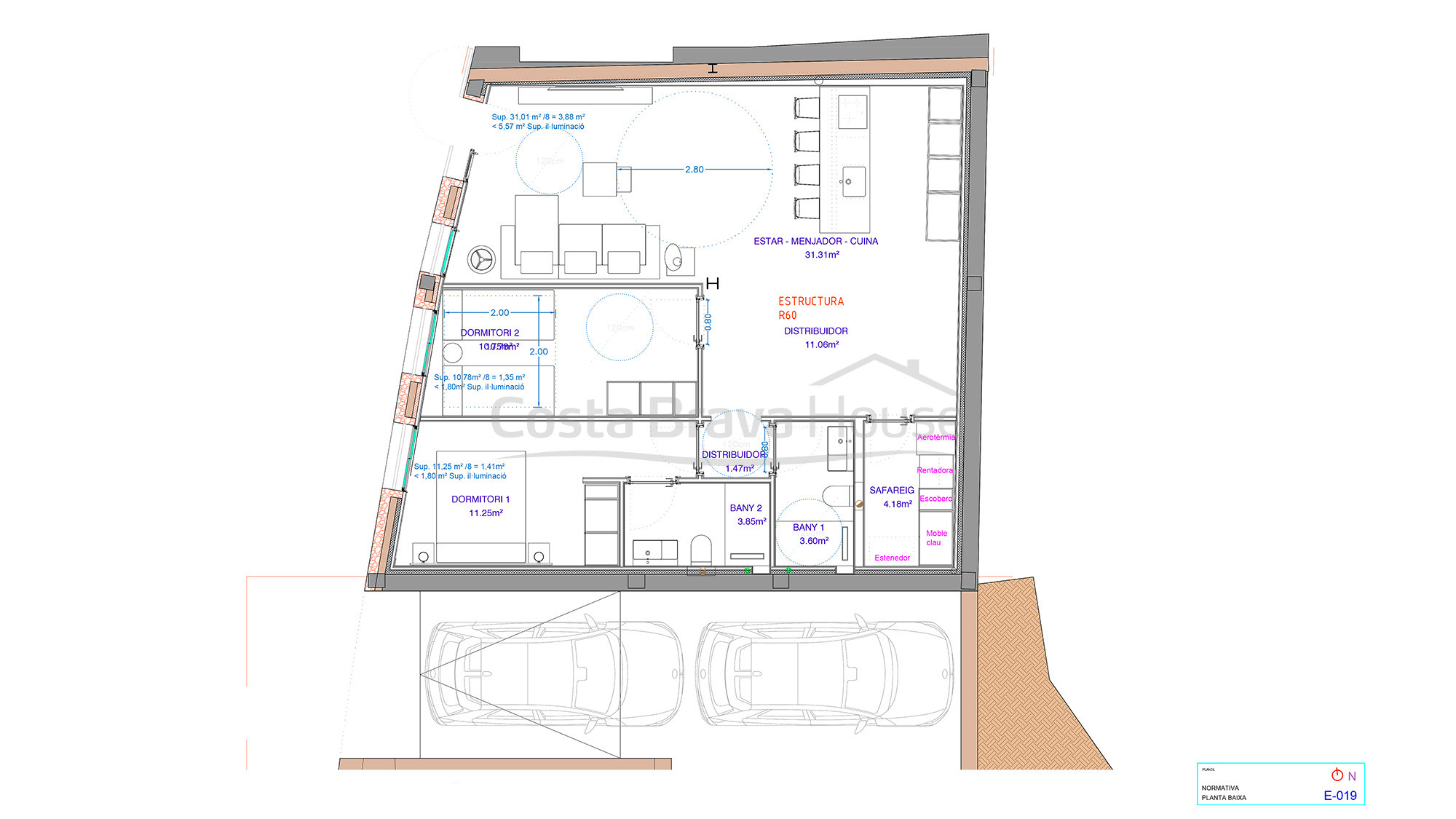 Apartament d’obra nova en venda al centre històric de Begur amb disseny contemporani