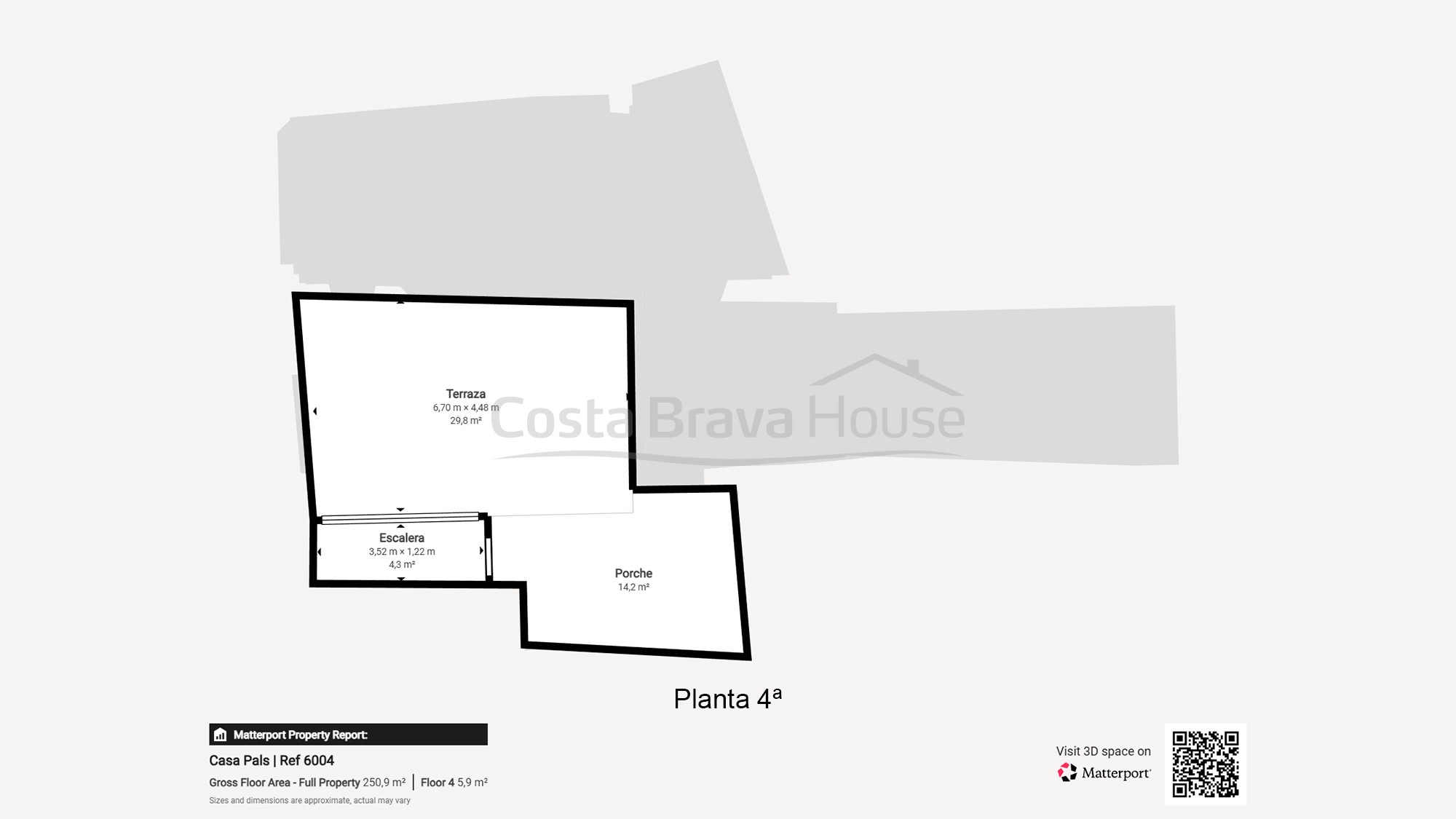 Gerenoveerd dorpshuis in Pals met privé-binnenzwembad, garage en originele elementen