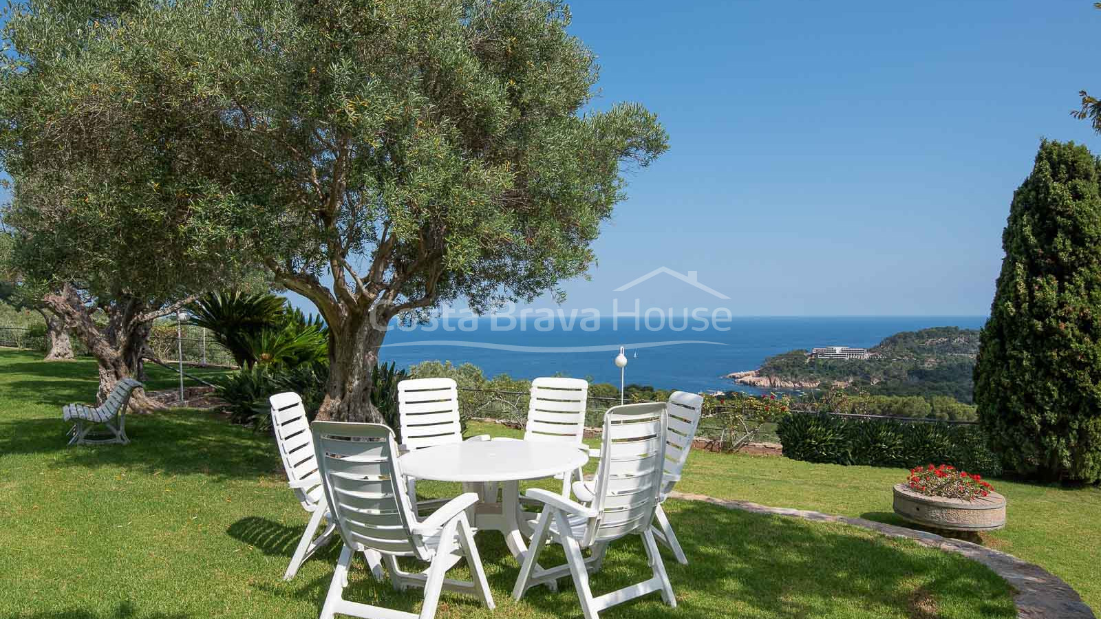 Impresionante villa de lujo con fantásticas vistas al mar en venta en Aiguablava (Begur)