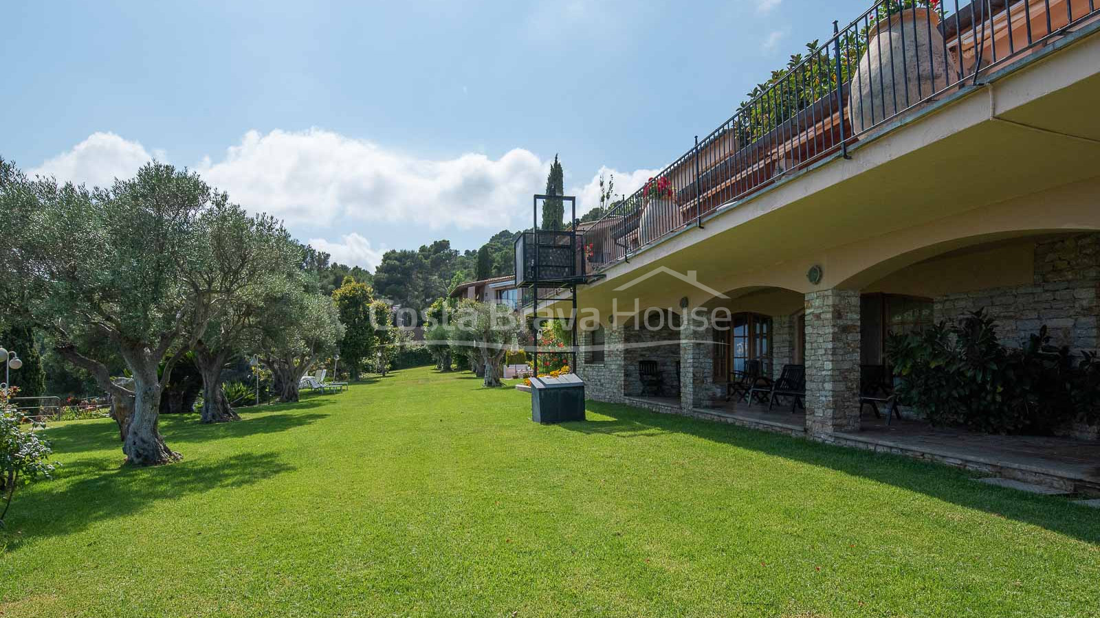 Indrukwekkende luxevilla met fantastisch zeezicht te koop in Aiguablava (Begur)