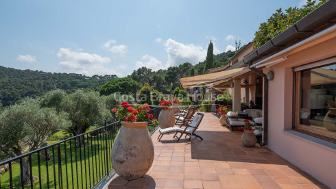 Indrukwekkende luxevilla met fantastisch zeezicht te koop in Aiguablava (Begur)
