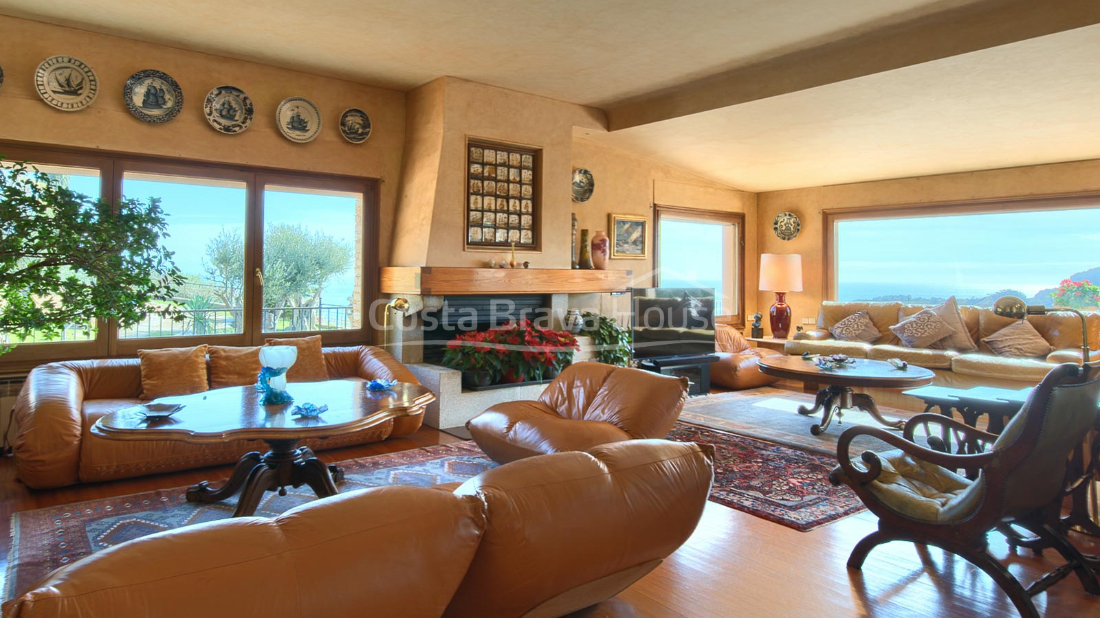 Impressive luxury villa with fantastic sea views for sale in Aiguablava (Begur)