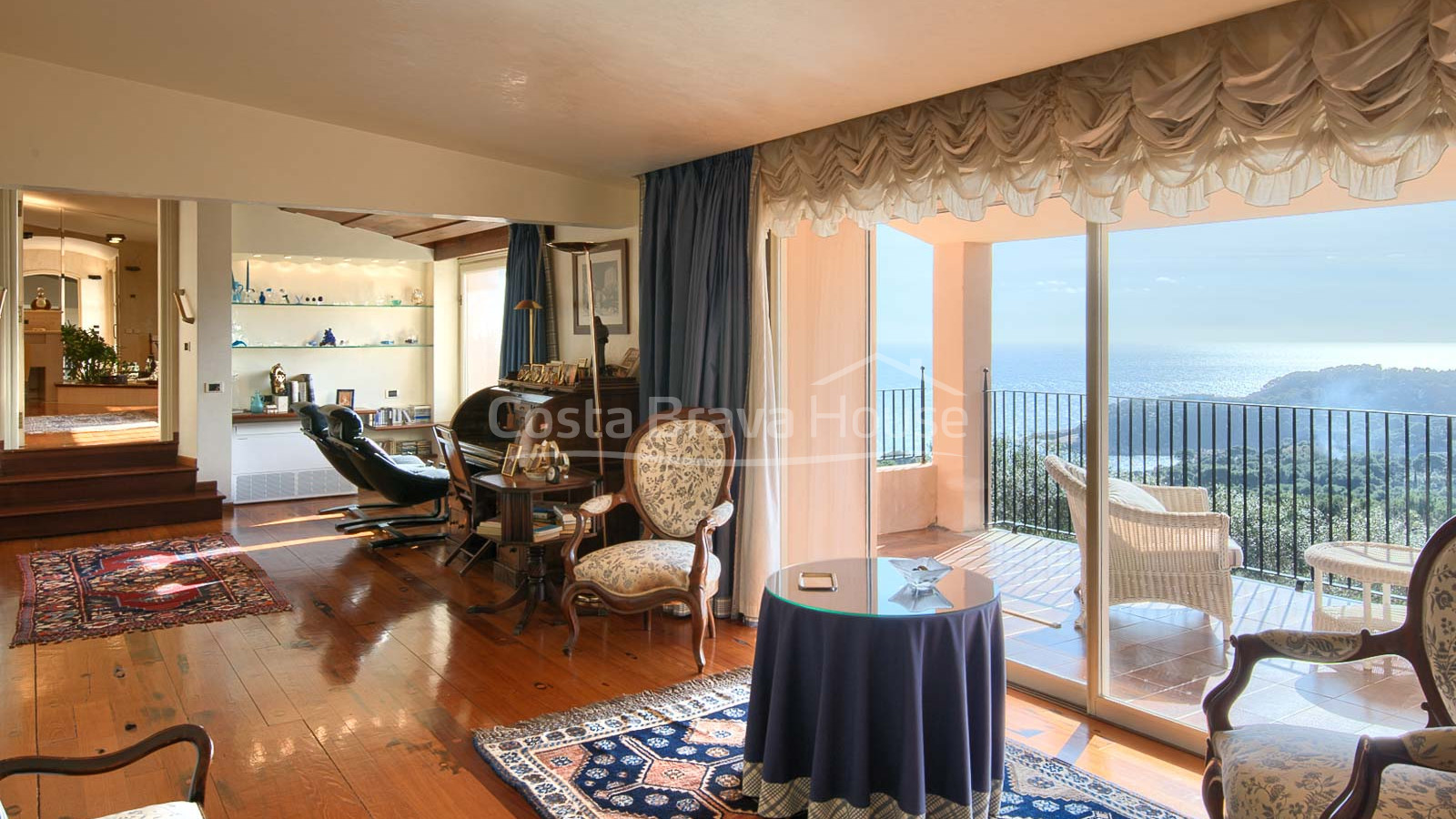 Impresionante villa de lujo con fantásticas vistas al mar en venta en Aiguablava (Begur)