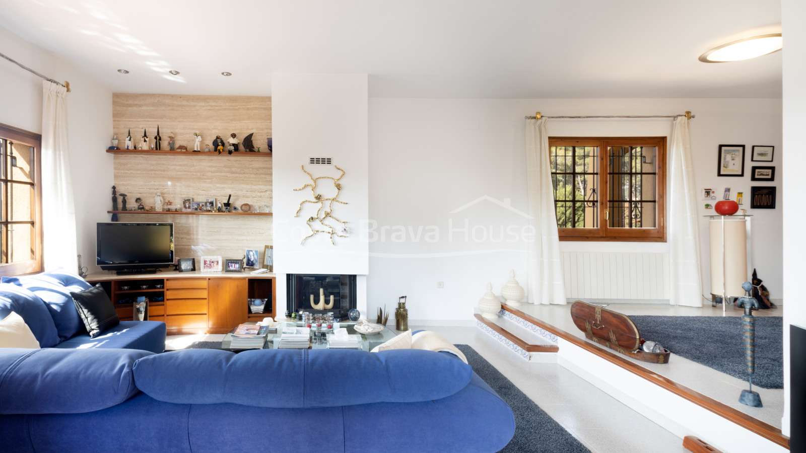 Huis in mediterrane stijl te koop in Tamariu met veel grond en tuin met zwembad