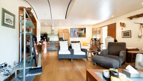 Huis in mediterrane stijl te koop in Tamariu met veel grond en tuin met zwembad