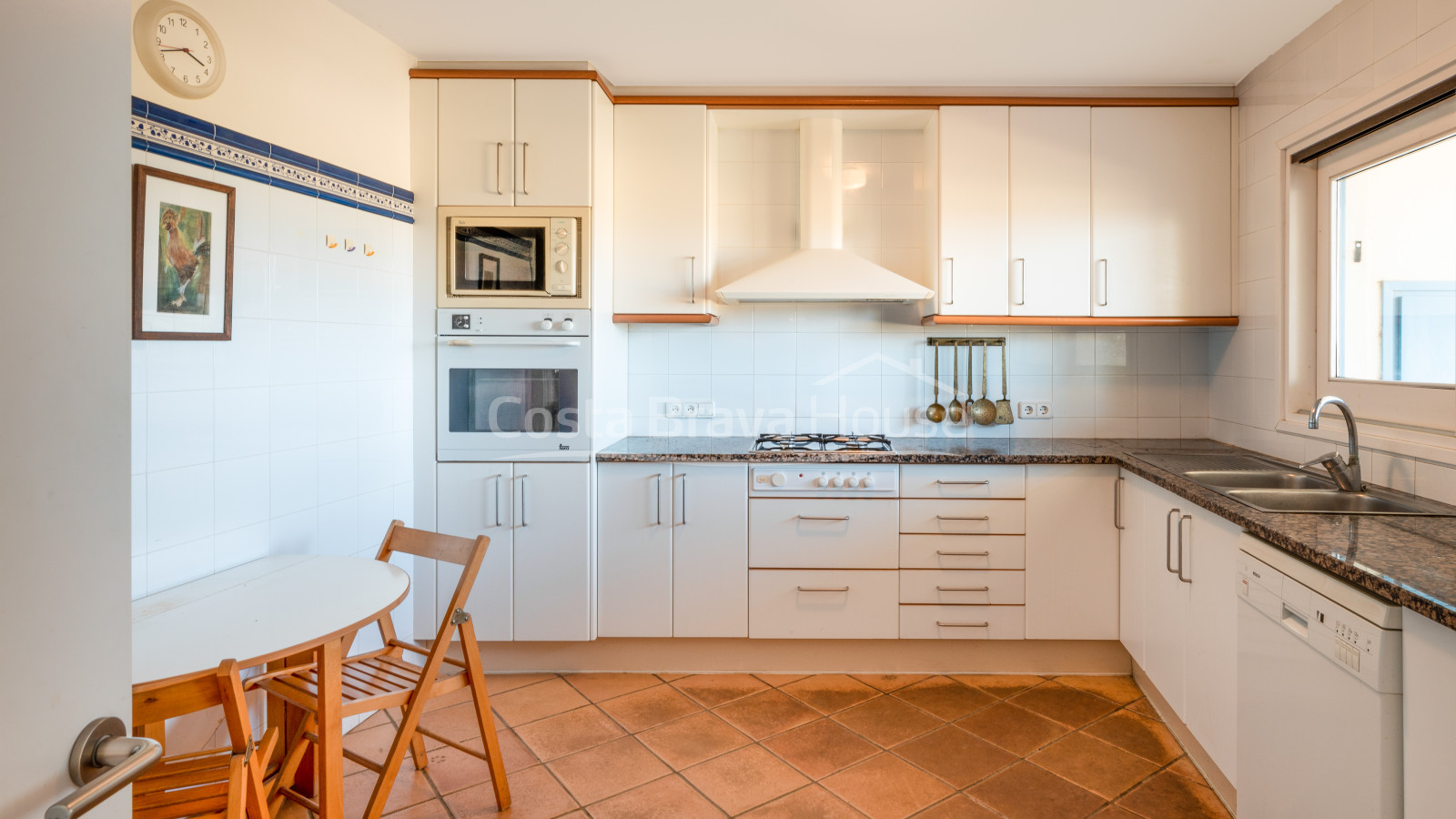 Casa semirústica en venta en Bellcaire con jardín, piscina y preciosas vistas al Empordà