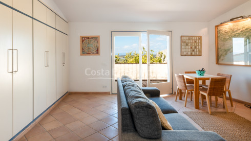 Casa semirústica en venta en Bellcaire con jardín, piscina y preciosas vistas al Empordà