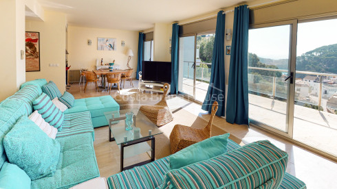 Duplex apartment for sale in Sa Tuna (Begur), 2 min walk from the beach