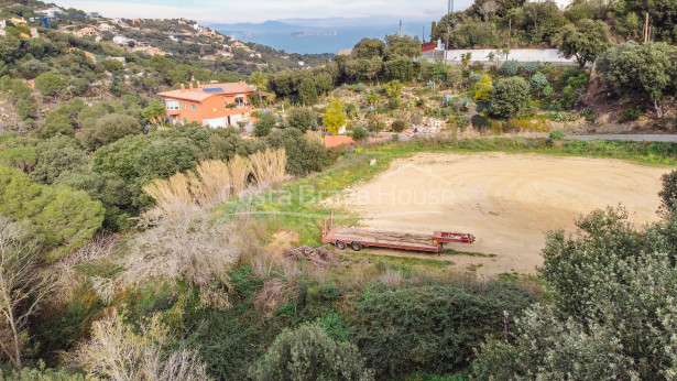 Terrain avec vue sur la mer à vendre à Begur, pour une maison de 342 m² avec garage et piscine