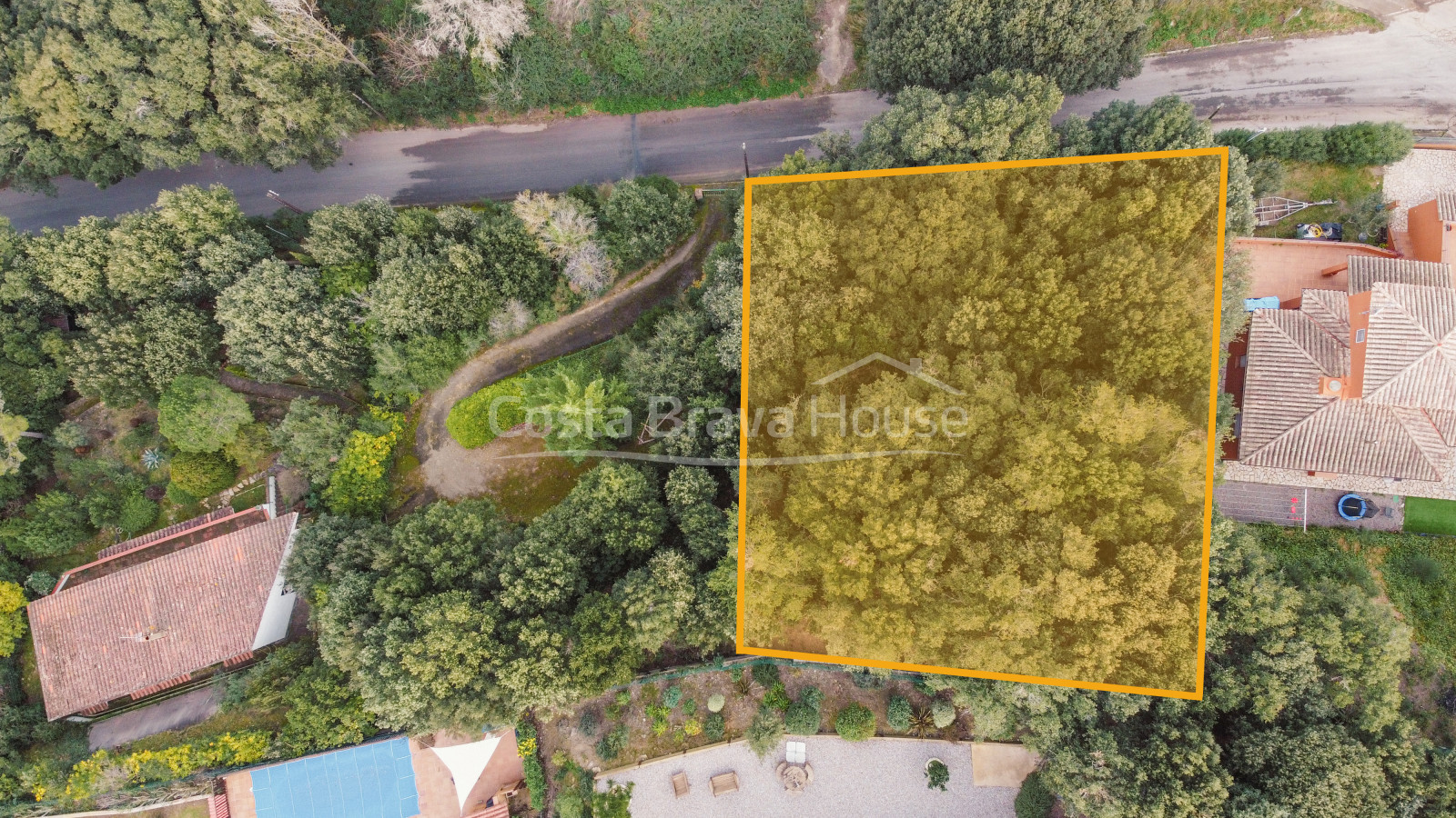 Perceel met zeezicht te koop in Begur, voor een huis tot 342 m² met garage en zwembad