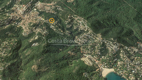 Plot with sea views for sale in Begur, to build a house of up to 342 m² with garage and pool