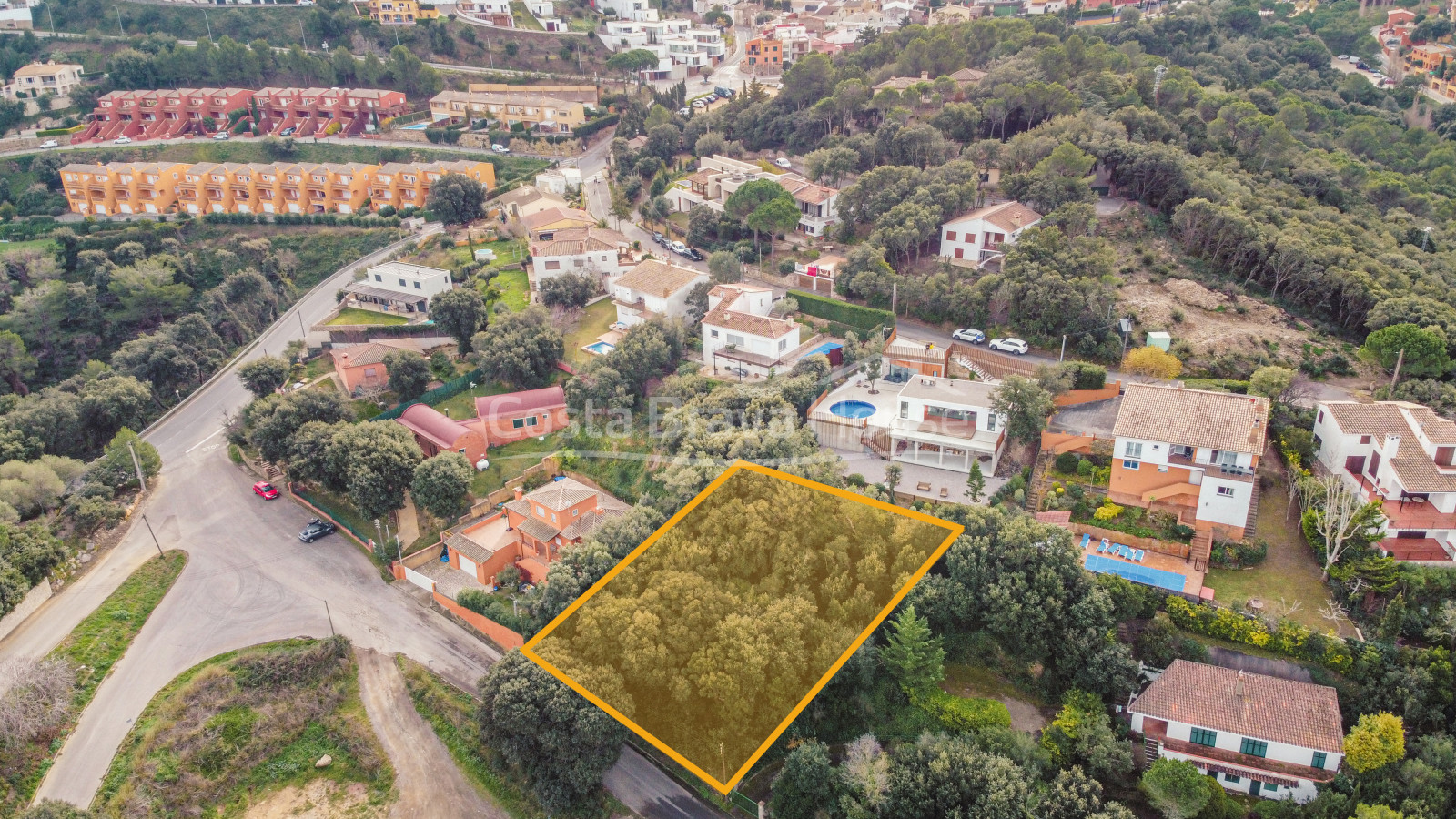 Terreny amb vistes al mar en venda a Begur, per edificar casa de fins a 342 m² amb garatge i piscina