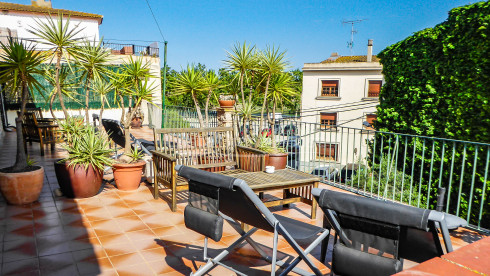 Casa señorial del S.XVII reconvertida en hotel en venta en Alt Empordà