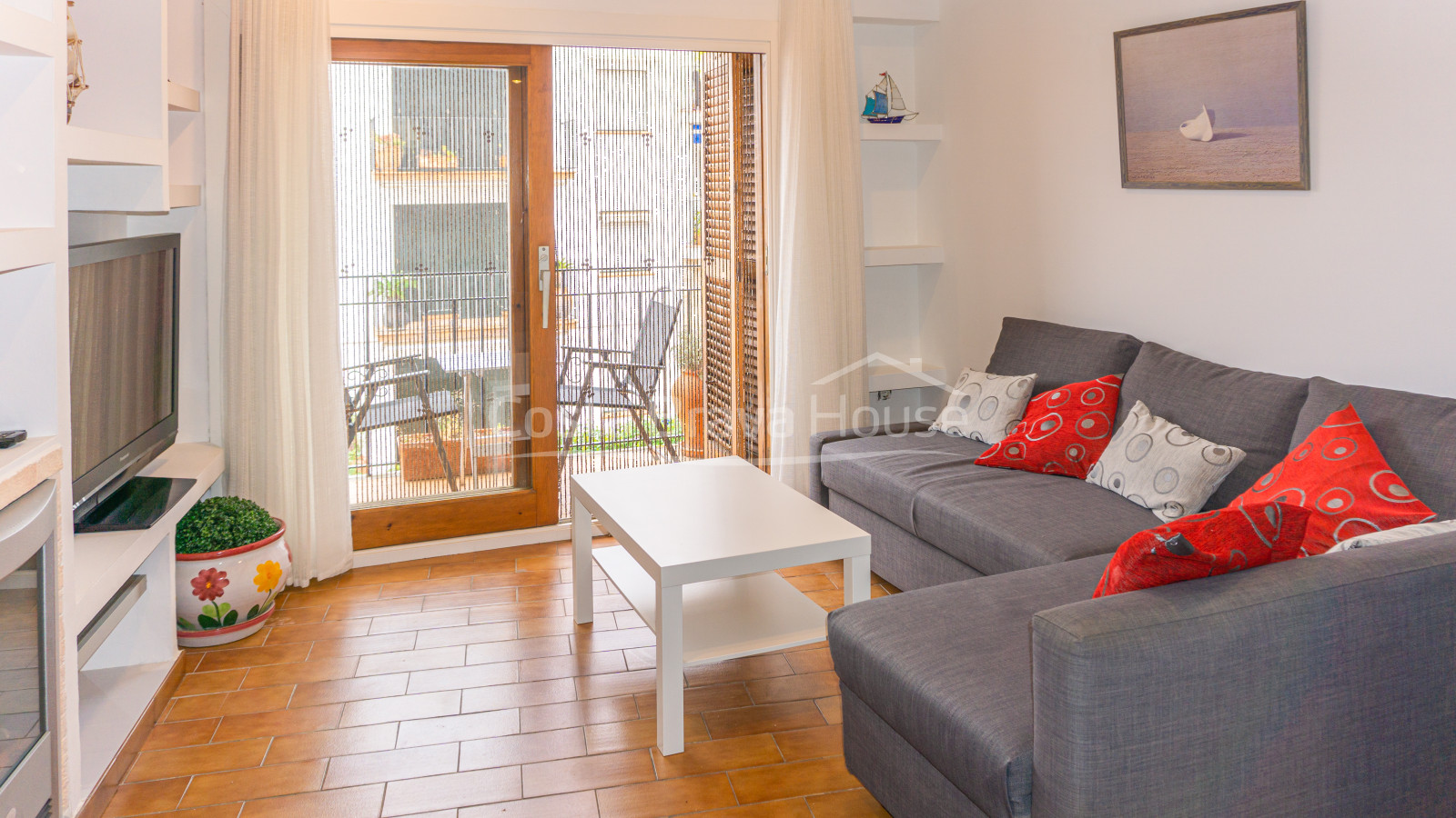 Apartamento en perfecto estado en venta en pleno centro de Calella, a dos minutos a pie de la playa