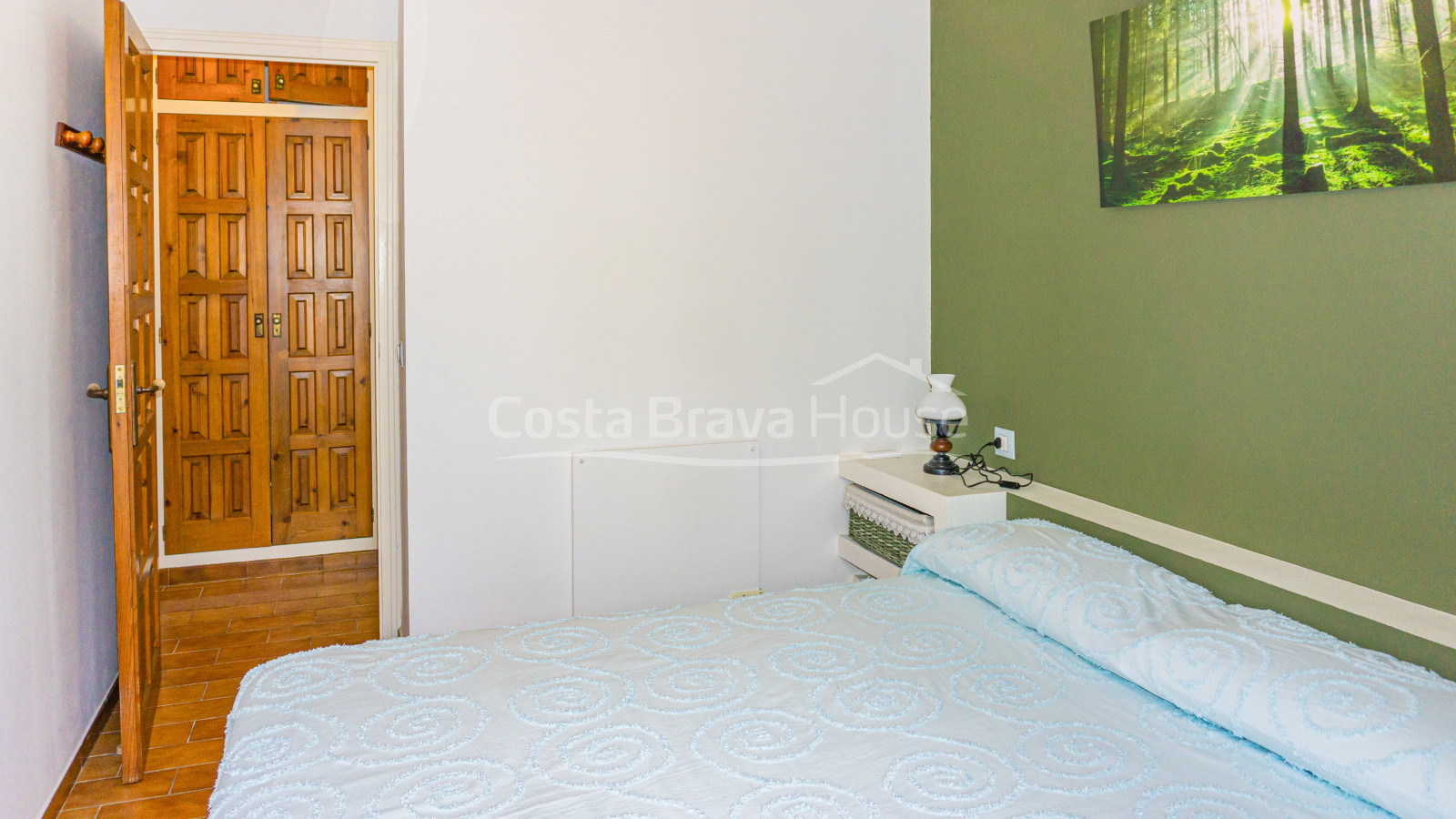 Flat in perfect condition for sale in the centre of Calella Palafrugell, 2 min walk from the beach