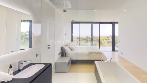 Newly built luxurious house for sale in Begur