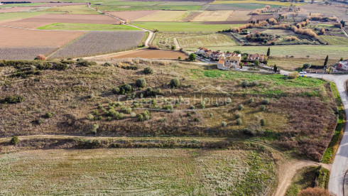 Terreny edificable en venda a Bellcaire d'Empordà amb diverses opcions de desenvolupament