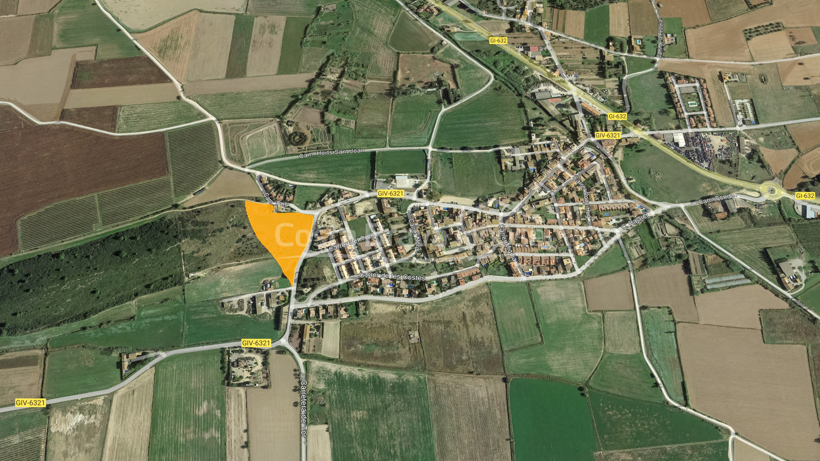 Terreno edificable en venta en Bellcaire d'Empordà con varias opciones de desarrollo