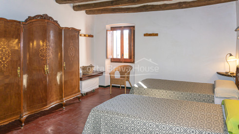 Renovated townhouse for sale in Begur, in a quietl location only 3 min on foot to the church square