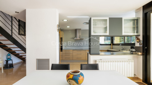 Casa en inmejorable estado de conservación, con jardín y piscina, muy cerca de Aiguablava y Tamariu