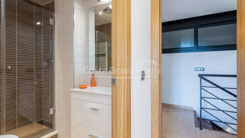 Casa en immillorable estat de conservació, amb jardí i piscina, molt a prop d´Aiguablava i Tamariu