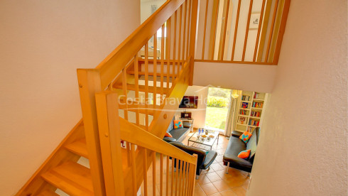 House for sale in Tamariu with 1600 m2 of land and garden with pool