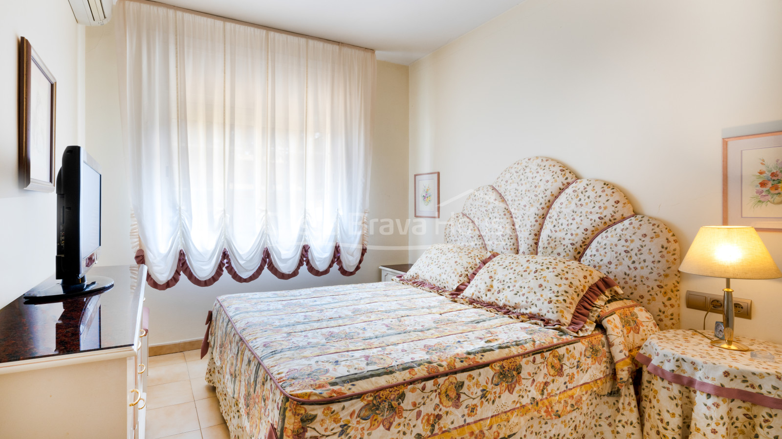 Apartamento con vista mar en venta en Calella Palafrugell, a 250 m de la playa del Port Pelegrí