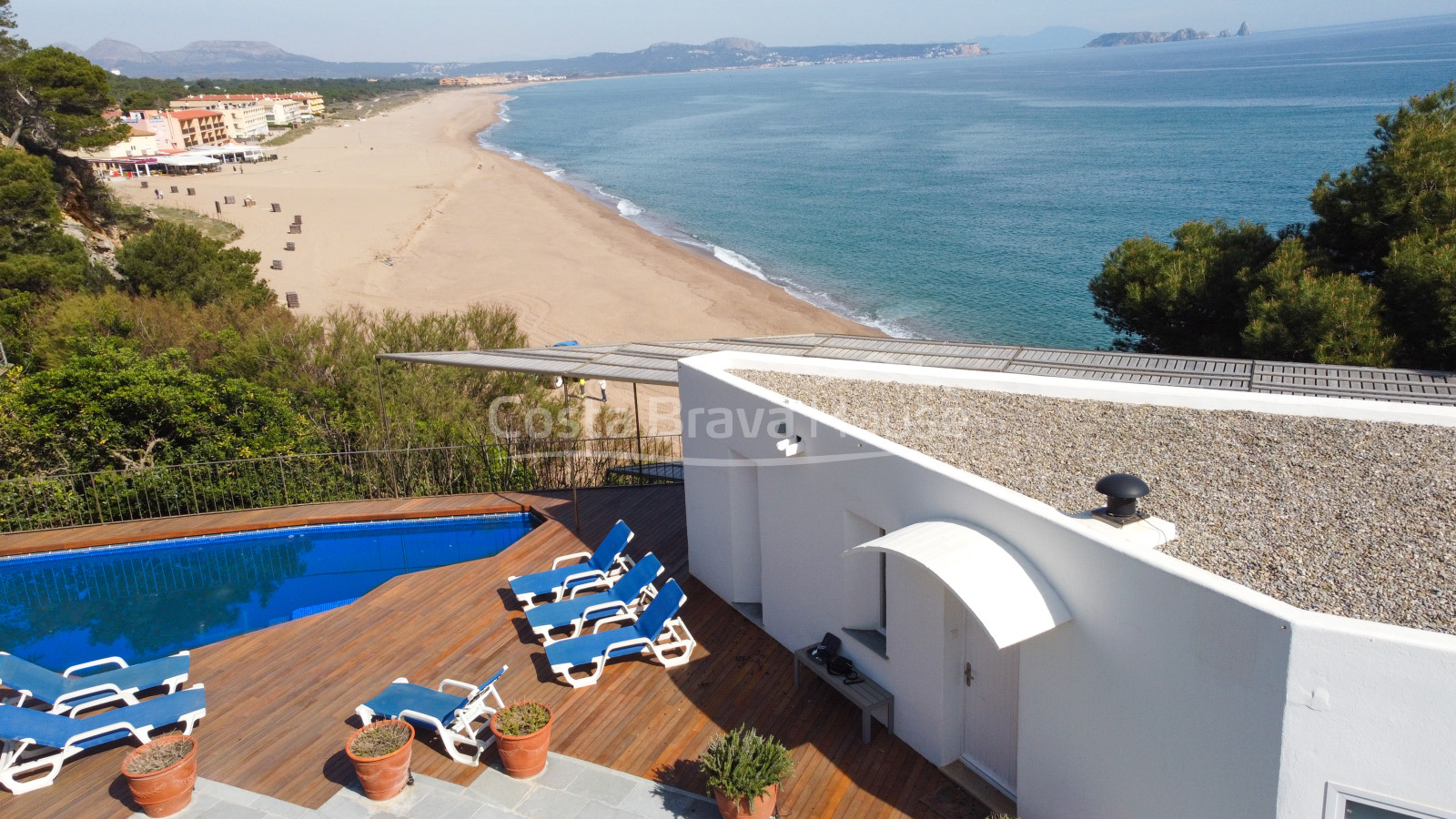 Exclusive luxury villa steps from the beach between Begur and Pals, with incredible views to the sea