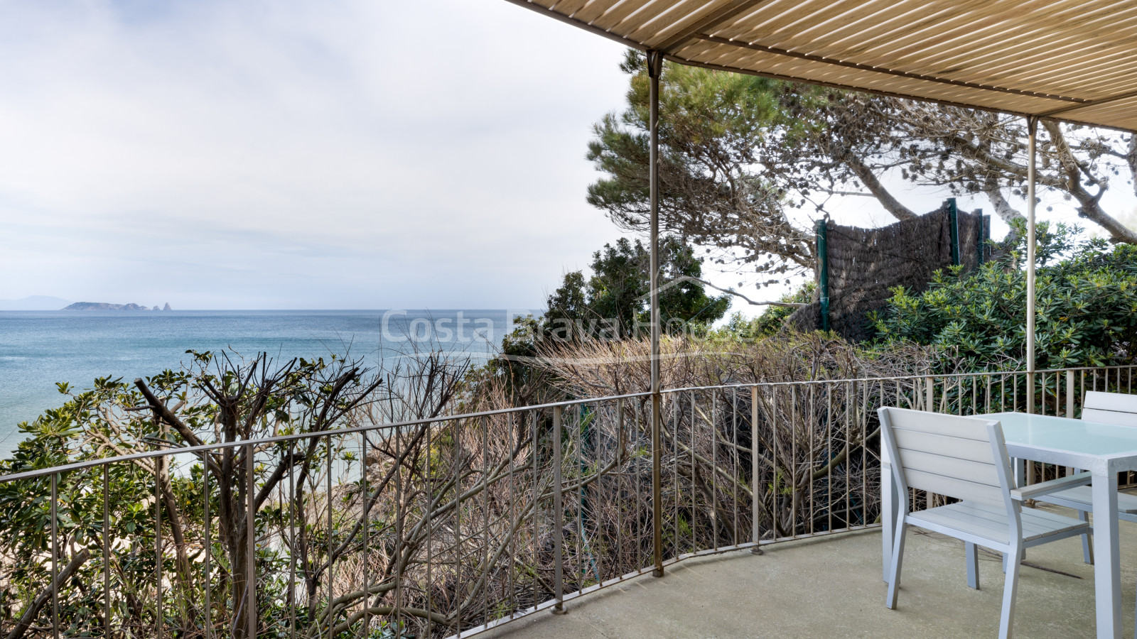 Exclusive luxury villa steps from the beach between Begur and Pals, with incredible views to the sea