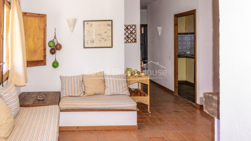 Two separate apartments that can be joined for sale halfway between Sa Tuna beach and Begur town