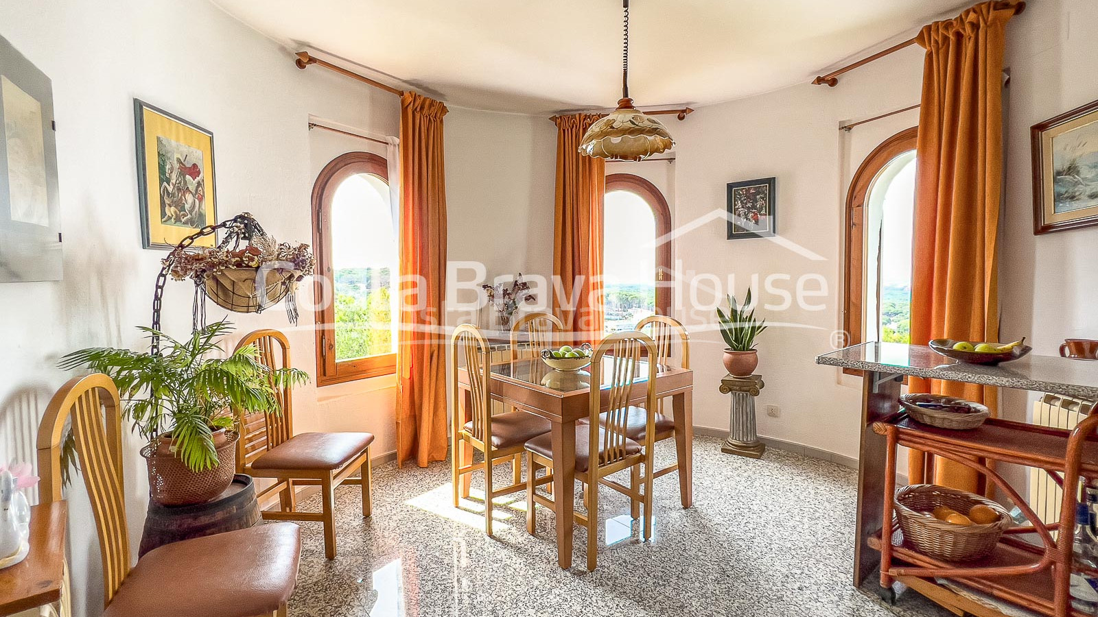 Maison avec jardin et piscine à vendre dans la région de Sa Punta, entre Sa Riera et Pals