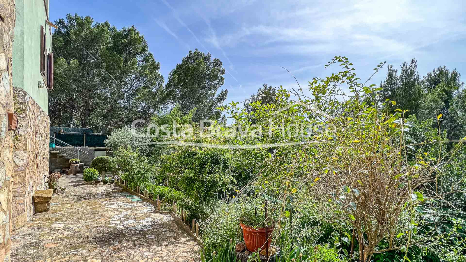 Maison avec jardin et piscine à vendre dans la région de Sa Punta, entre Sa Riera et Pals