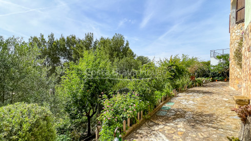 Maison avec jardin et piscine à vendre dans la région de Sa Punta, entre Sa Riera et Pals