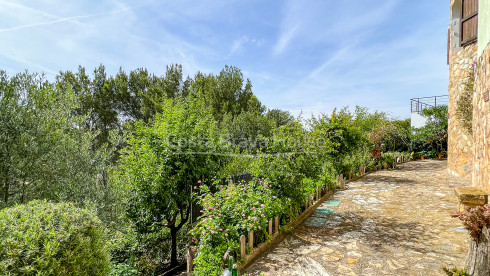 House with garden and swimming pool for sale in the area of Sa Punta, between Sa Riera and Pals