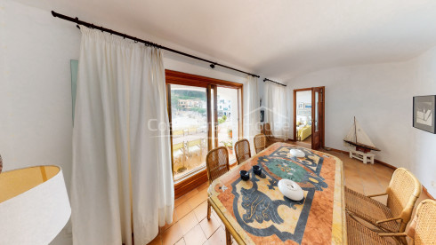 Exclusieve villa aan zee te koop in Sa Tuna (Begur) met botenhuis direct aan het strand.