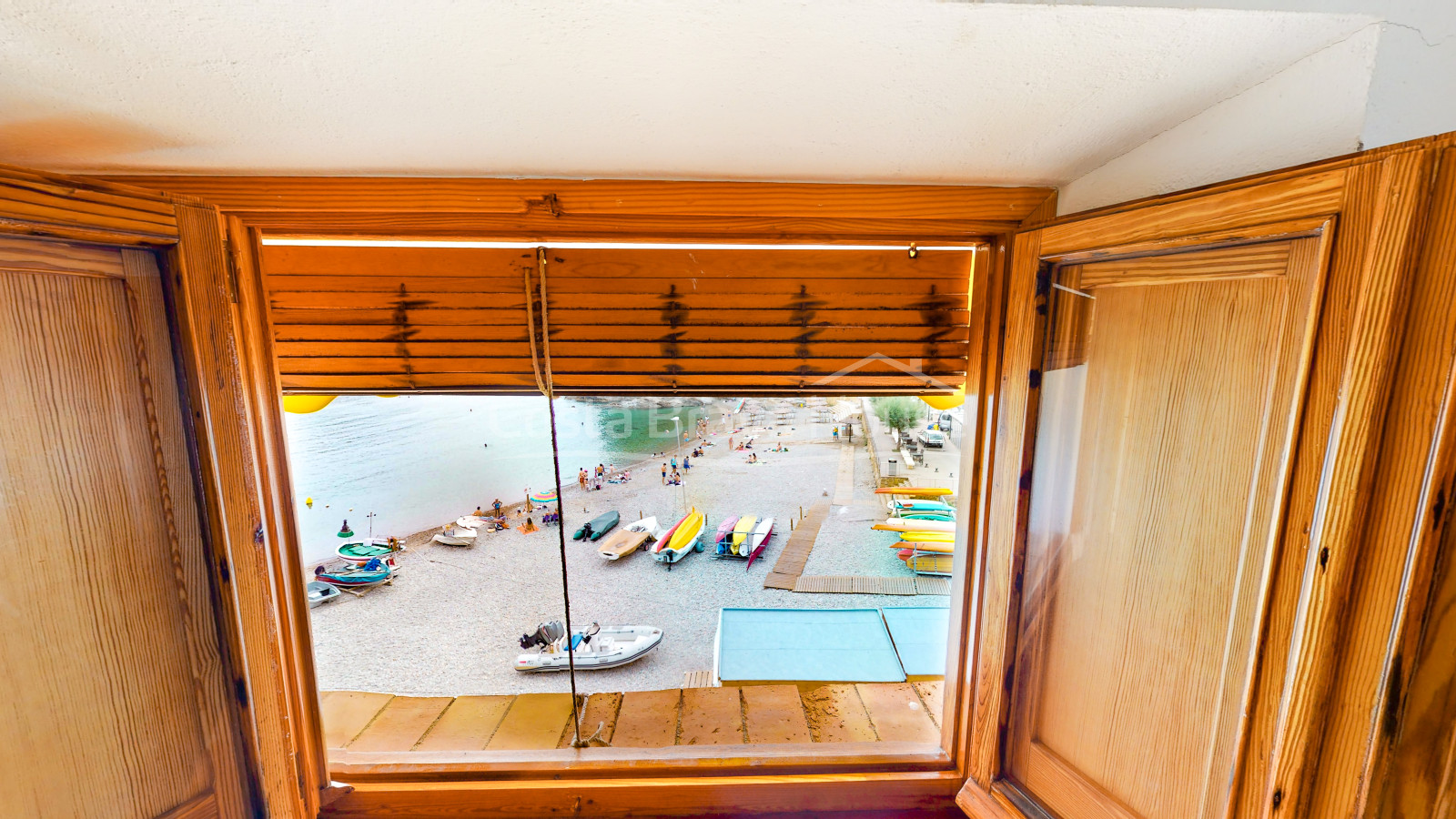Exclusiva villa en primera línea de mar en venta en Sa Tuna (Begur) con embarcadero a pie de playa