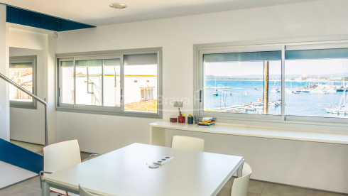 Appartement duplex à vendre à l'Estartit avec terrasse et vues mer