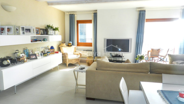 Spectacular front line sea view apartment for sale in Calella