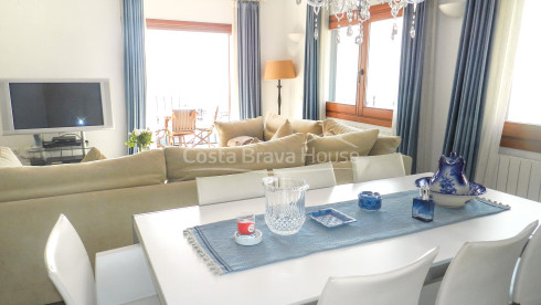 Spectacular front line sea view apartment for sale in Calella