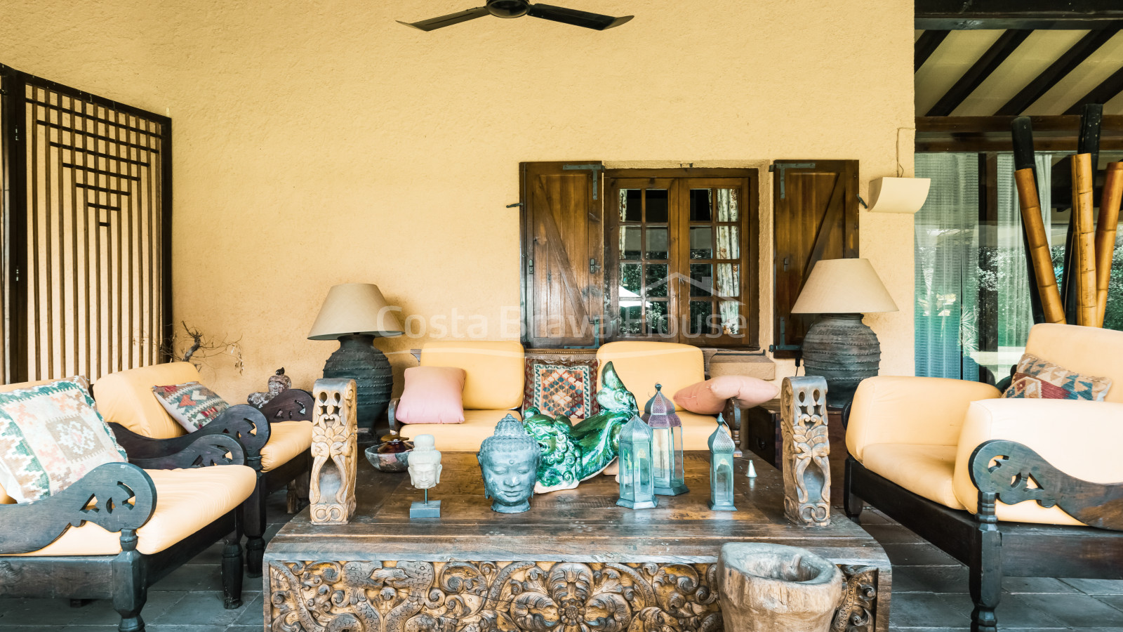 Exclusive property near Begur with large land and horse stables