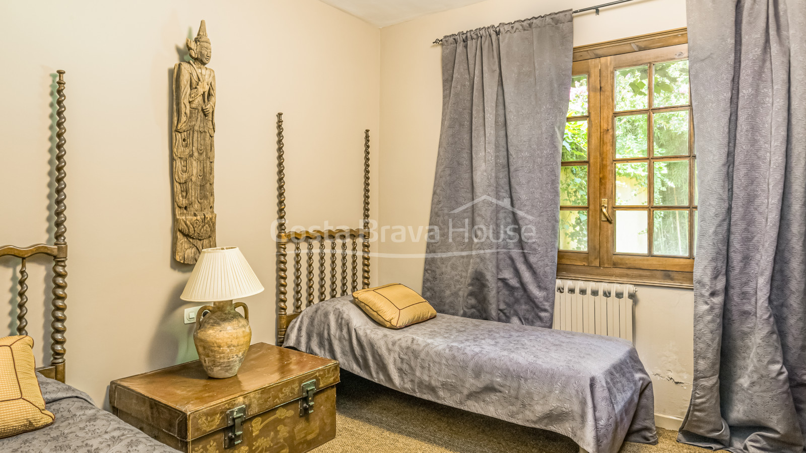 Exclusive property near Begur with large land and horse stables