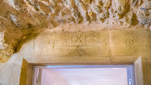Old stone house fully restored and modernized in Corçà