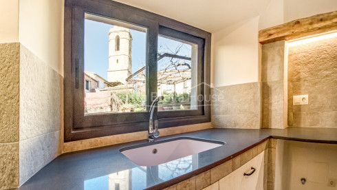 Old stone house fully restored and modernized in Corçà