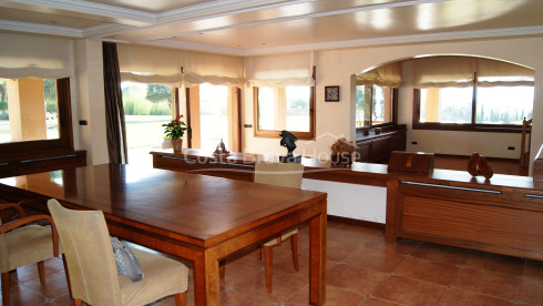 Villa de luxe avec 3,2 hectares de terrain à vendre à Llafranc