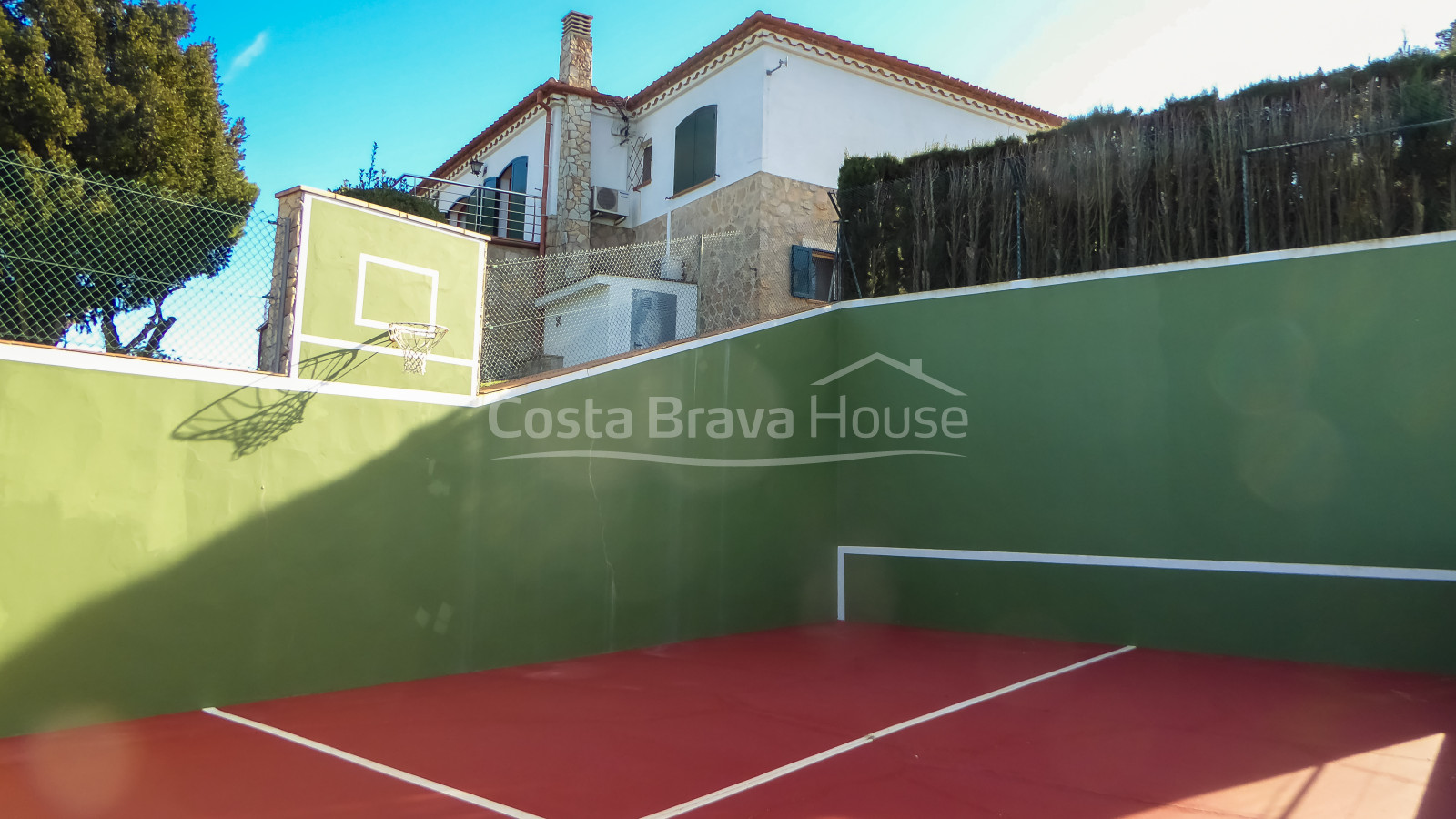 Maison avec vue imprenable sur la mer à vendre à Begur