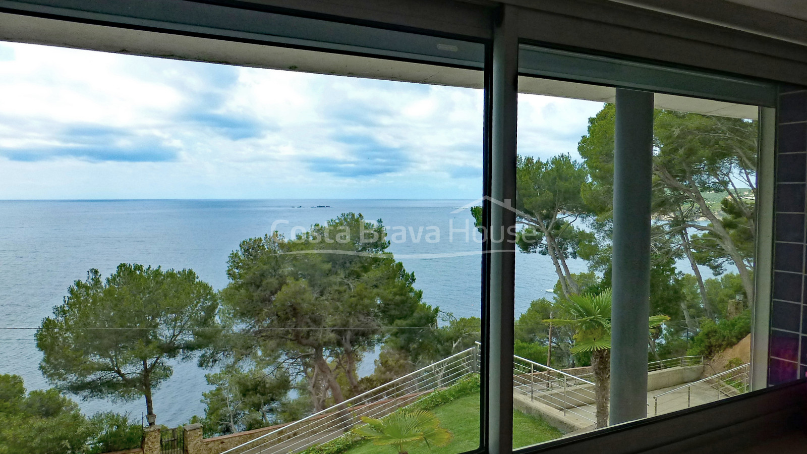 Fabulosa casa de luxe amb piscina desbordant en venda a Llafranc