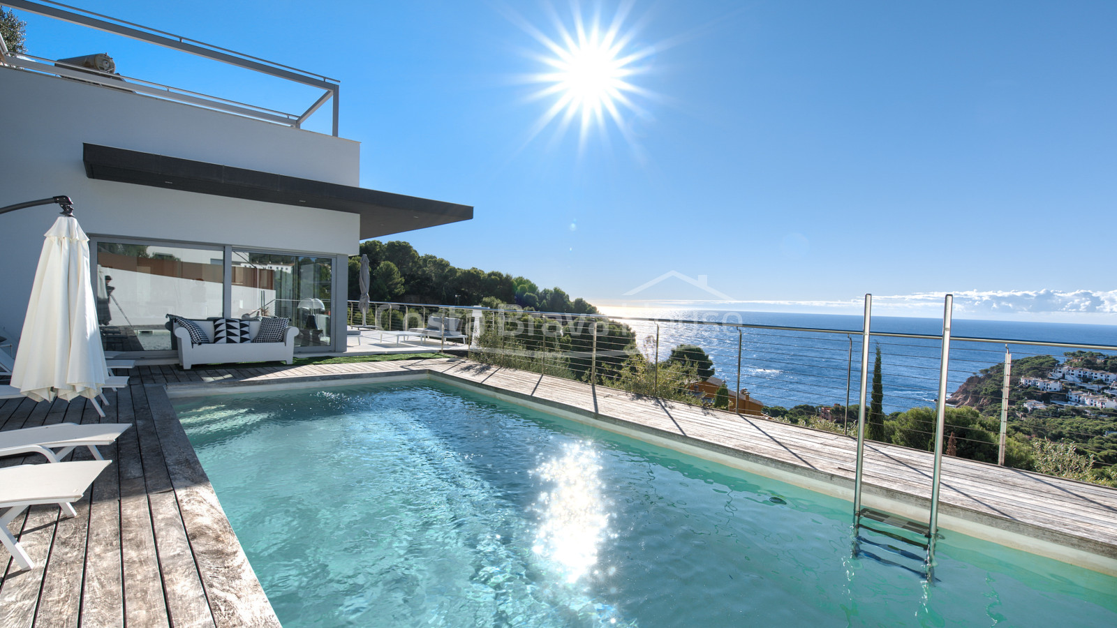 Casa de lujo con vistas al mar y piscina a 5 minutos de la playa de Tamariu