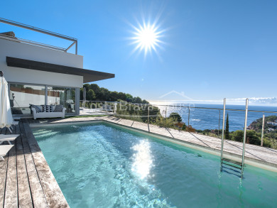 Casa de luxe amb vistes a la mar i piscina a 5 minuts de la platja de Tamariu